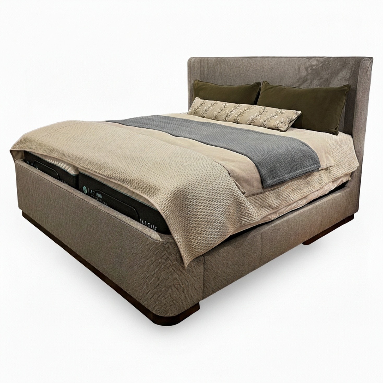  Yvette Uph King Bed 