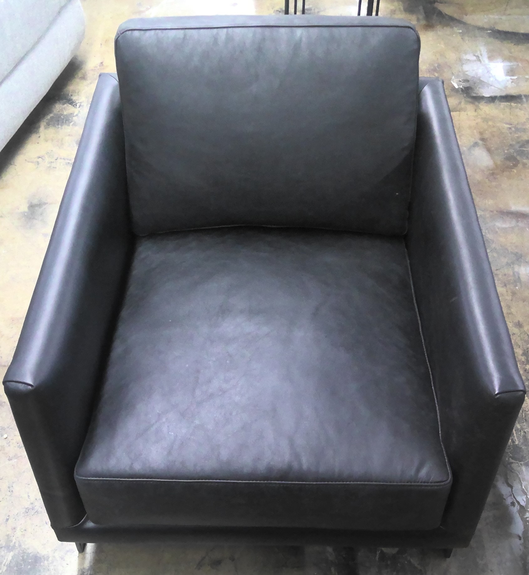 LUXLEY CLUB CHAIR BLACK