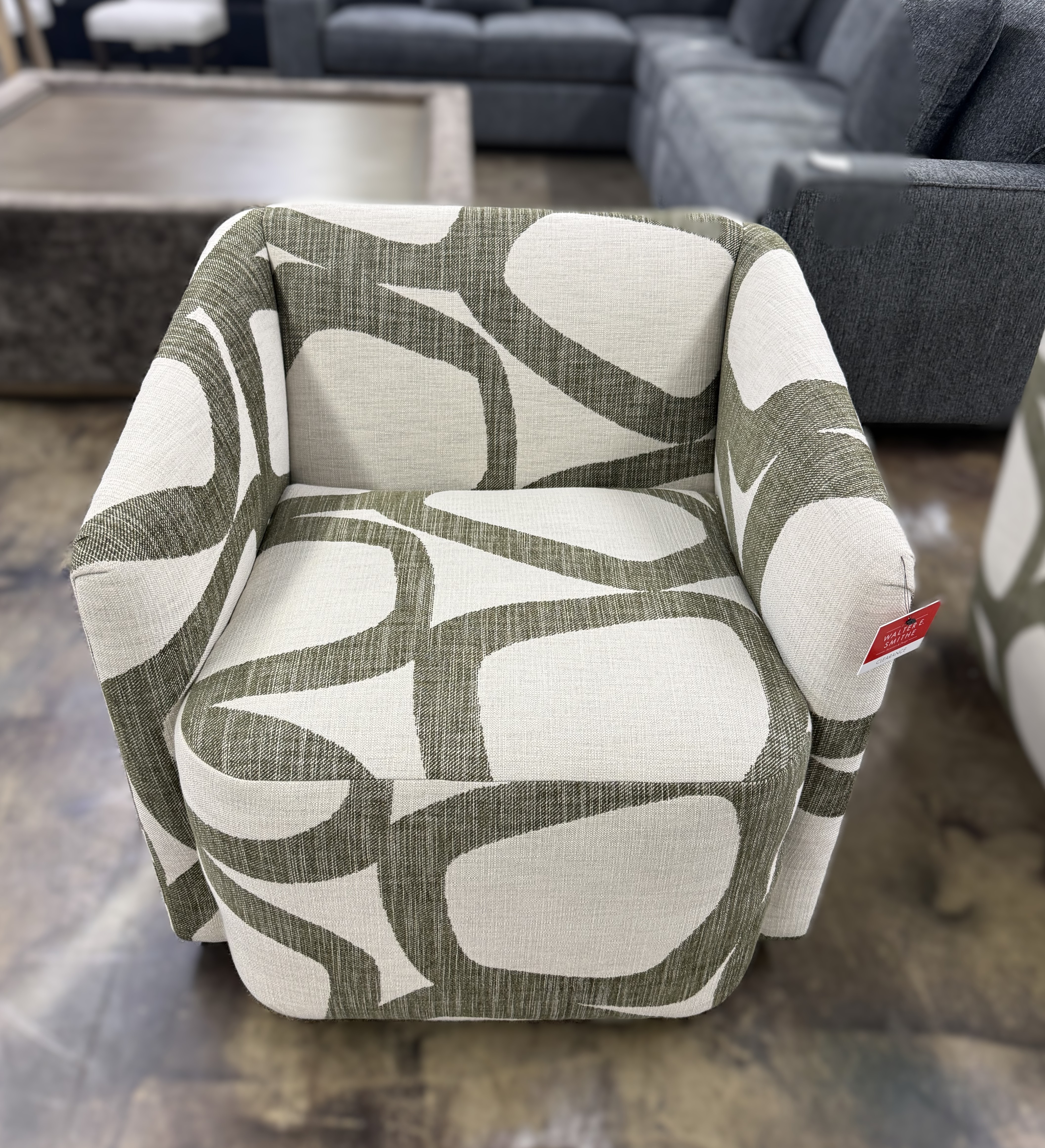  Kelly Swivel Chair 