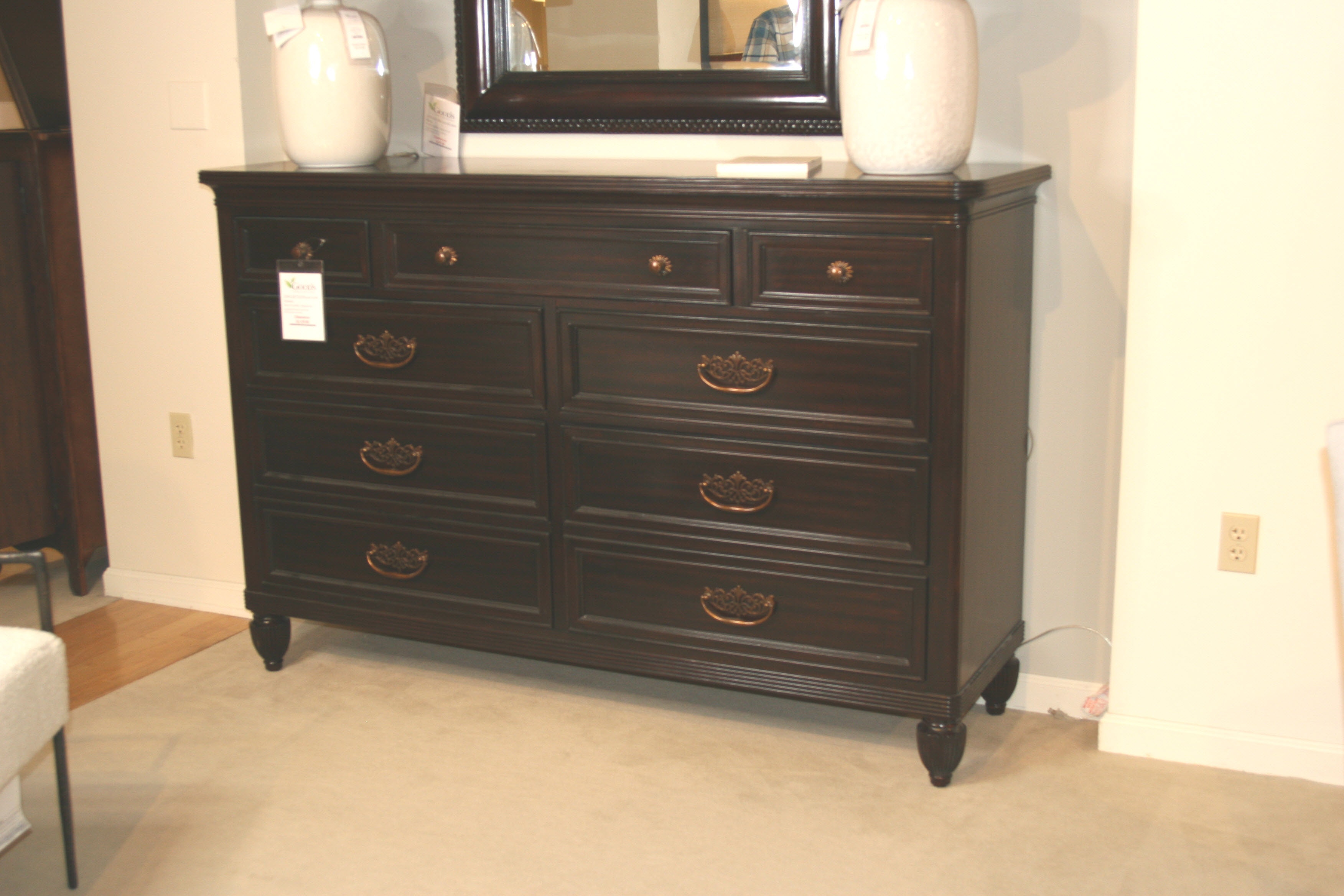 Lexington 537233Clearance Bedroom Royal Kahala Royal Suite Dresser