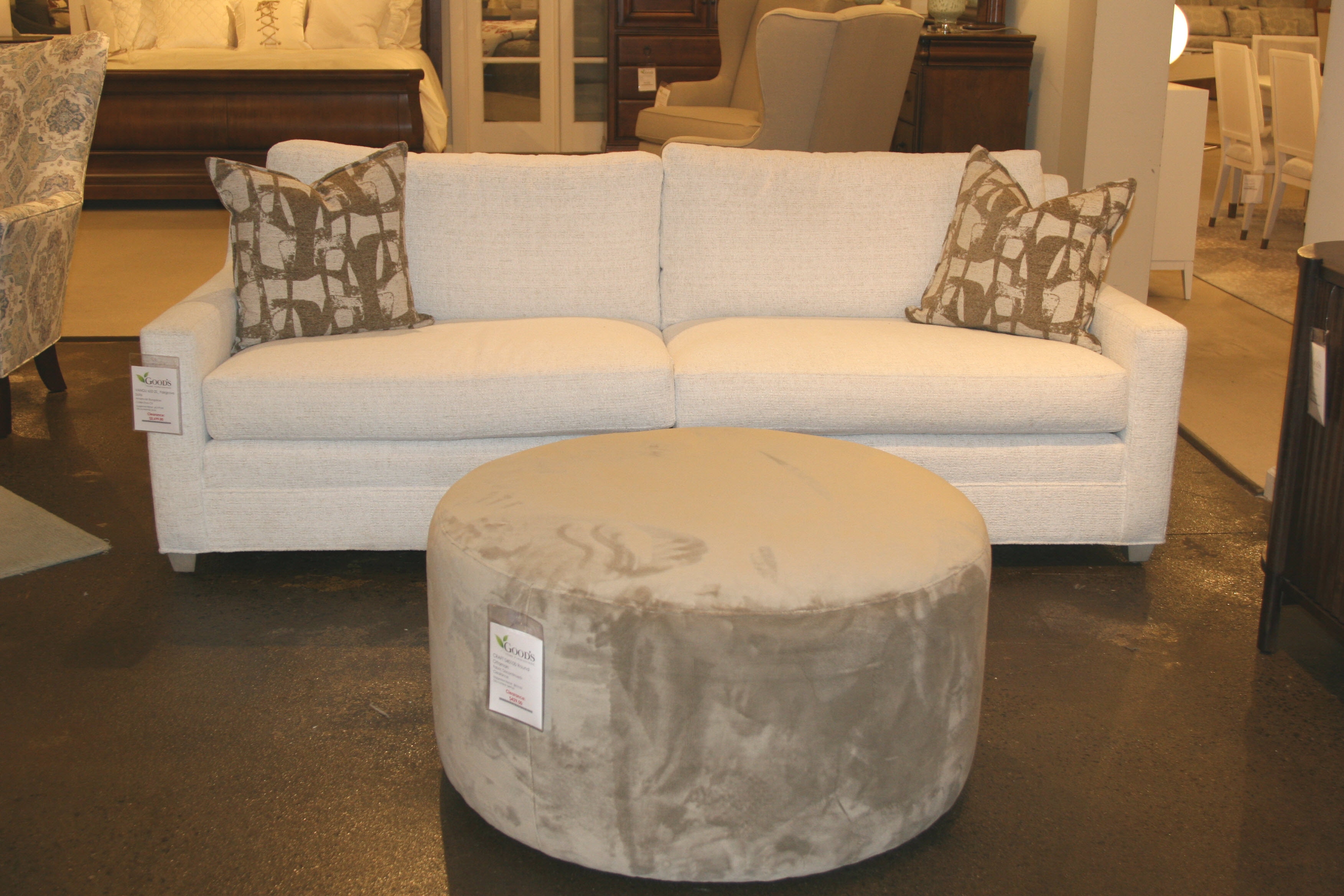 Vanguard American Bungalow Fairgrove Sofa 652-2S-Clearance