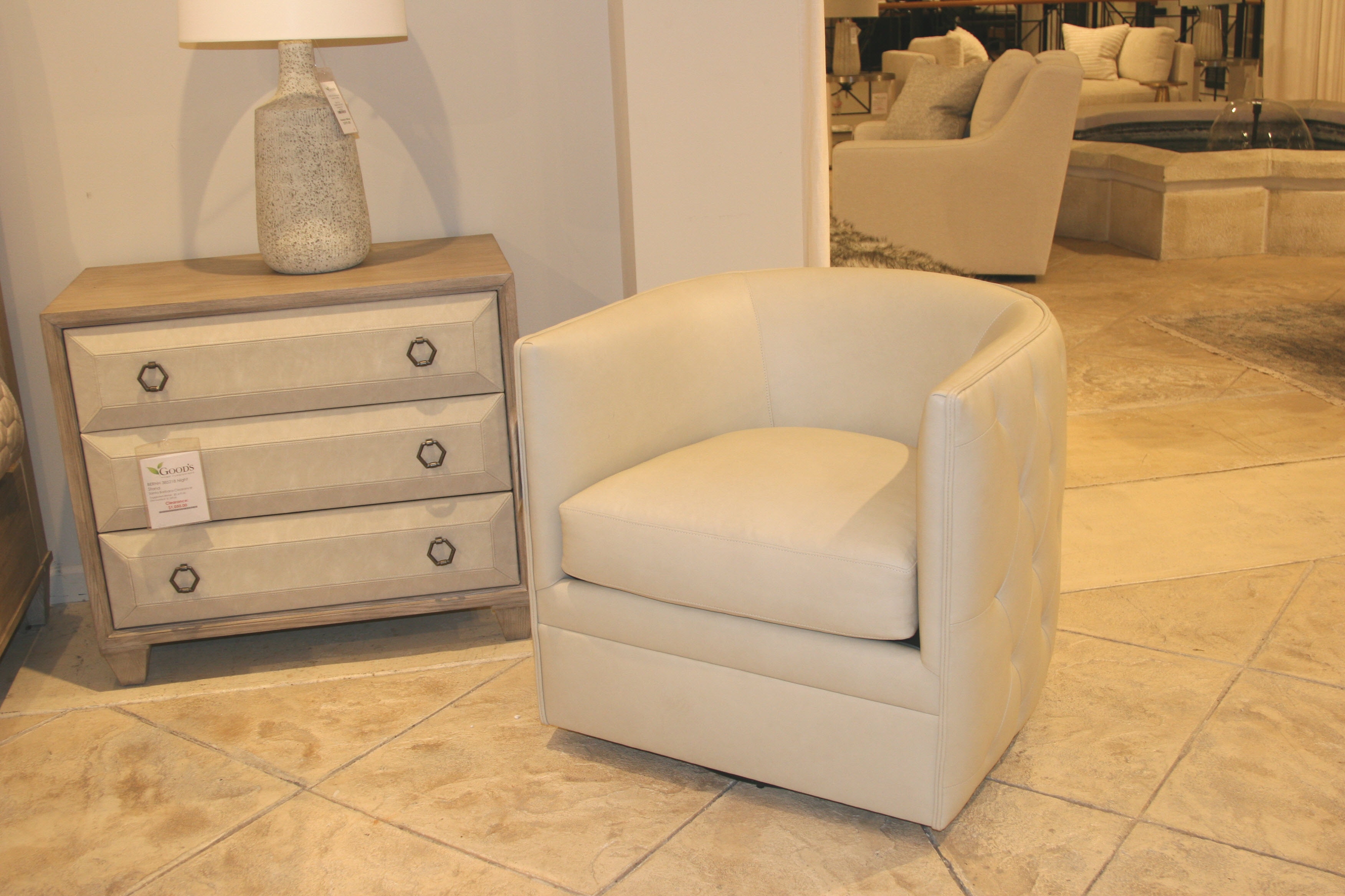 Bernhardt Palazzo Leather Swivel Chair 212SLXG-Clearance