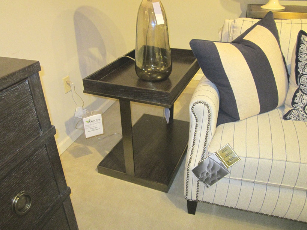 Bernhardt 377 121 Clearance Living Room Clarendon End Table Bernhardt 377 121 Clearance Living Room