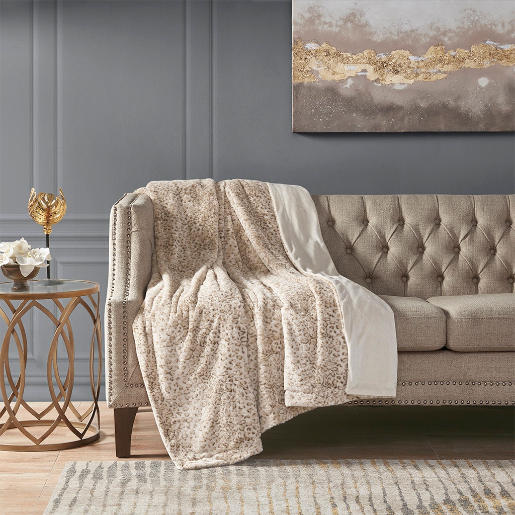 Hampton Hill Bedding Zuri Oversized Faux Fur Throw MP50-6675