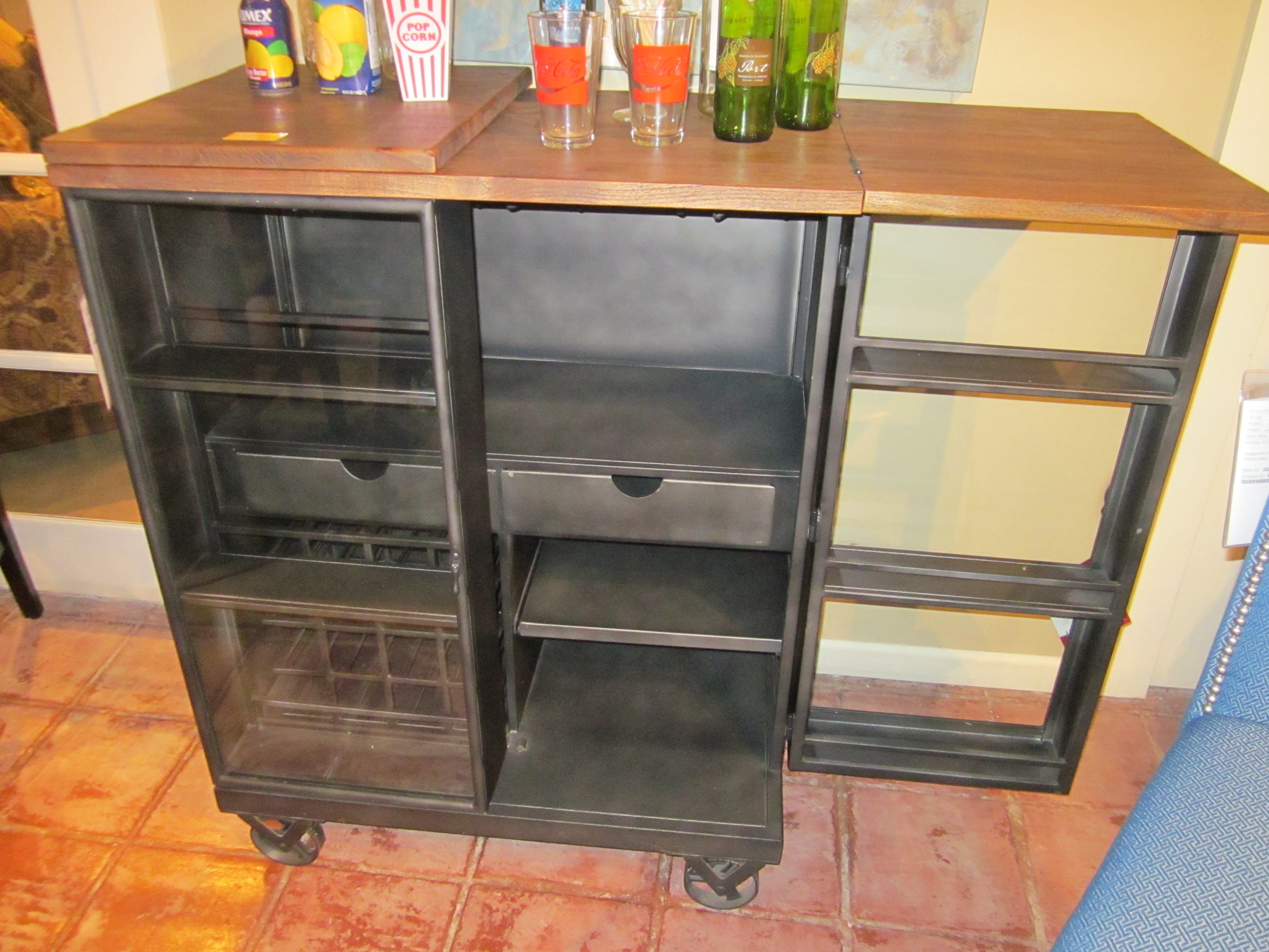 Howard Miller 695 216 Clearance Dining Room Bar Cabinet