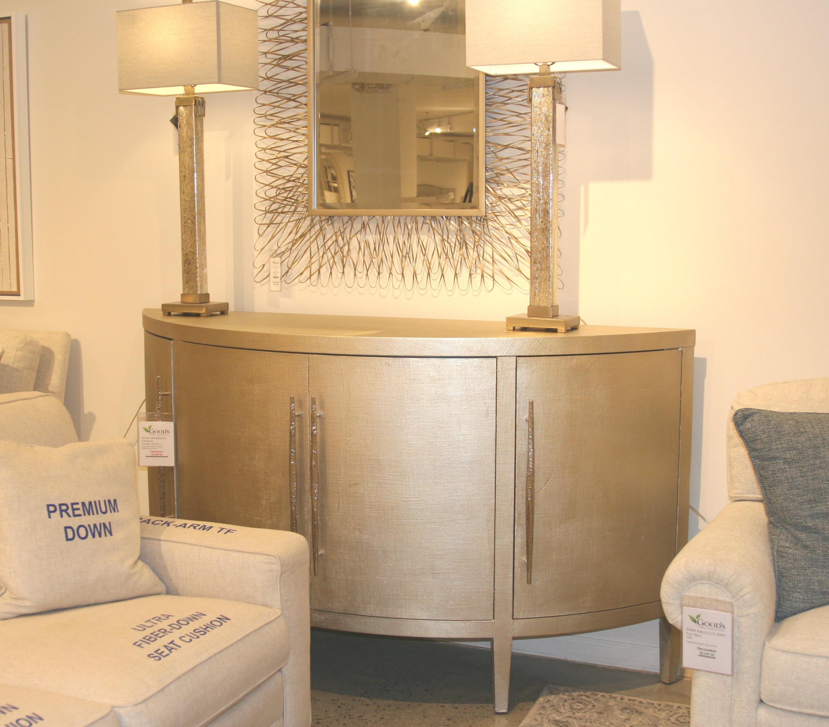 Hooker Furniture 6388555595Clearance Living Room Melange Credenza