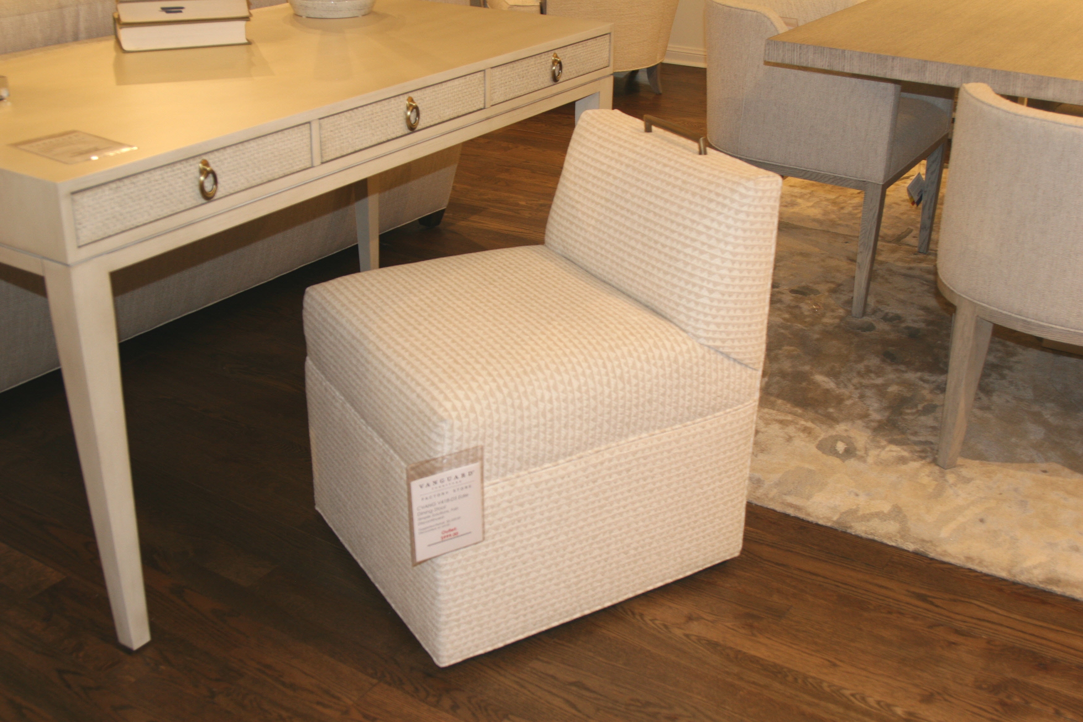 Vanguard Simple Solutions Edie Dinng Stool V418-DS-Clearance
