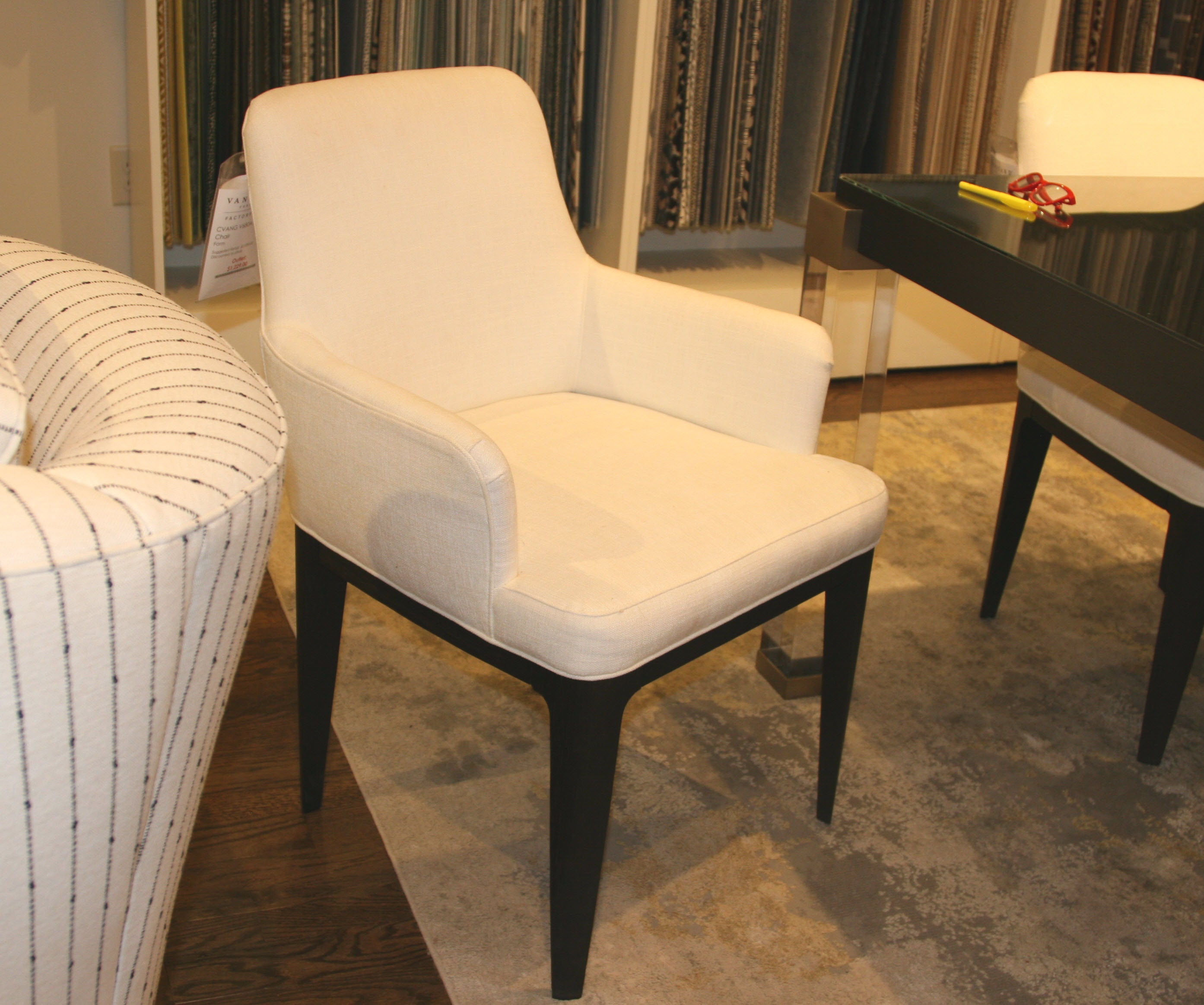 Vanguard Form Arm Chair V680A-Outlet