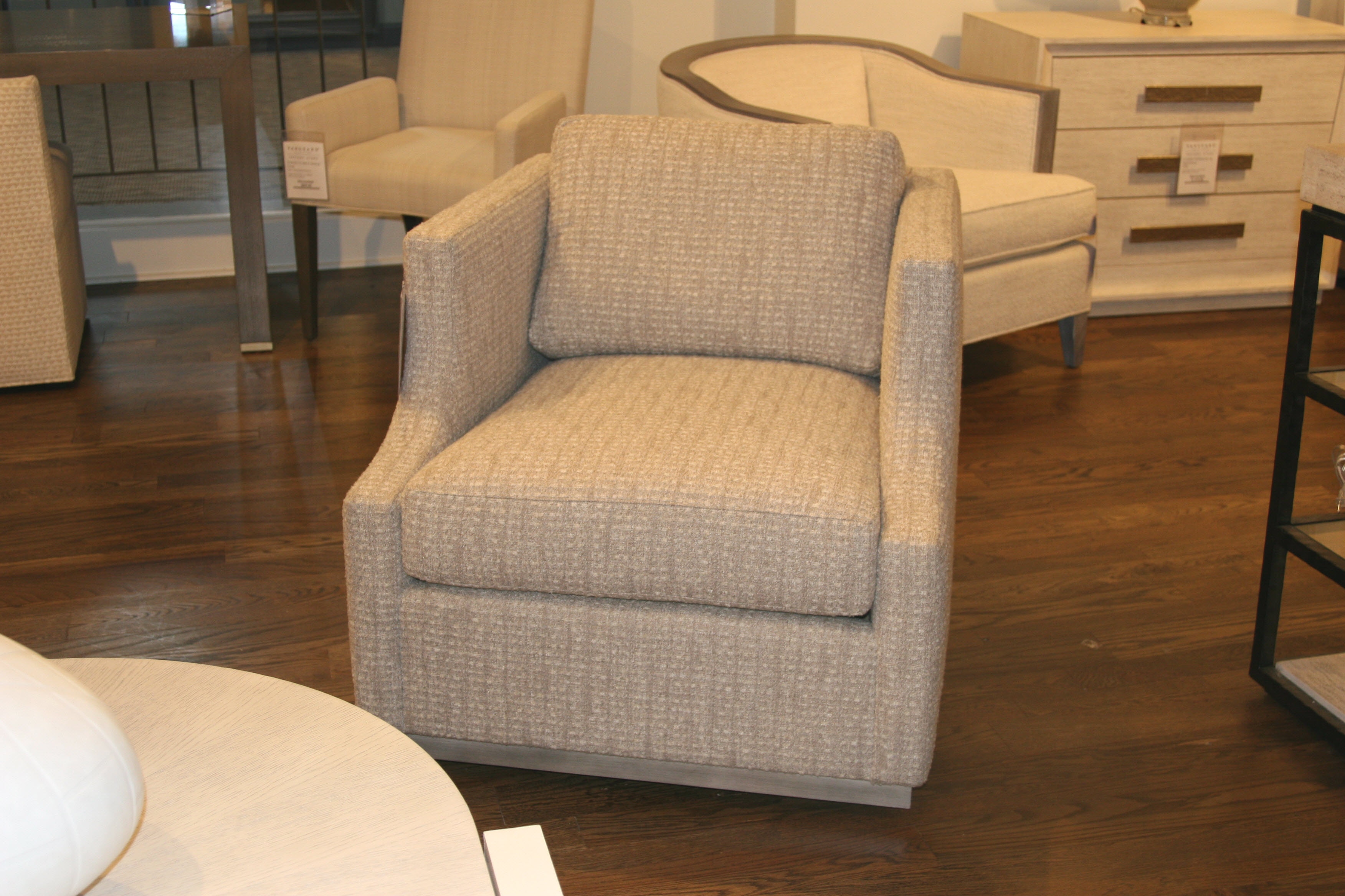 9048-SW-Outlet-2