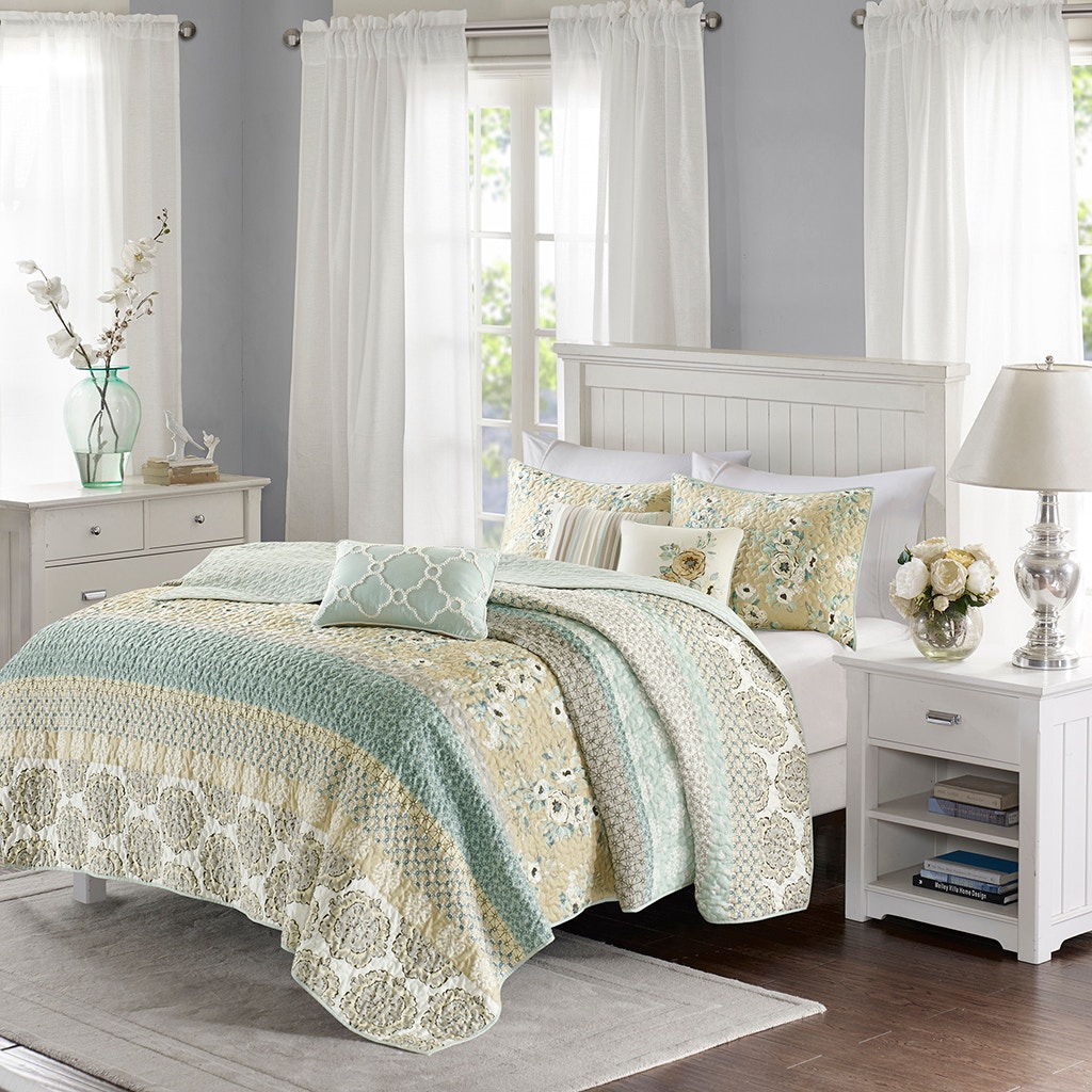 Hampton Hill Bedding Willa 6 Piece Reversible Coverlet Set MP13-3240