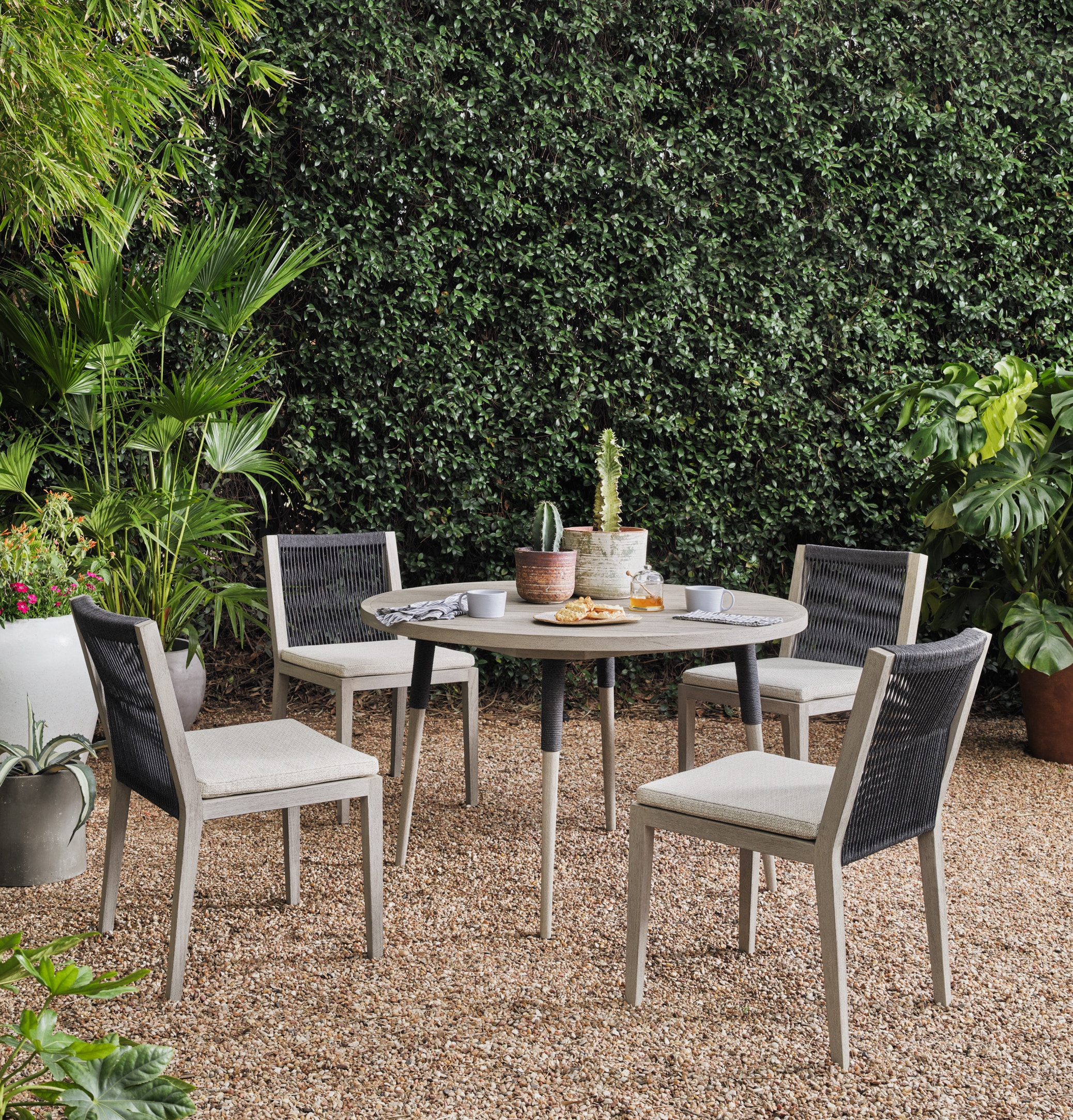 patio dining set for four