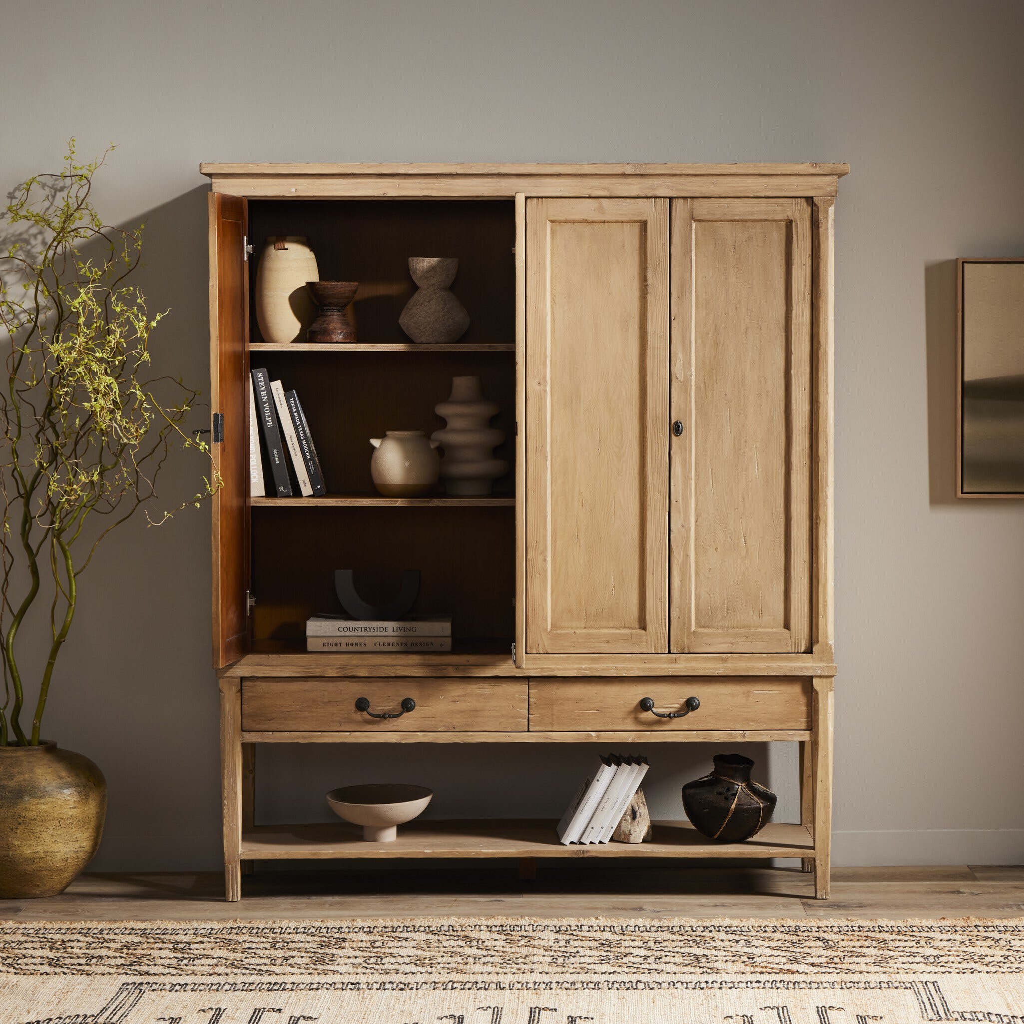四つ葉 Four Hands Furniture 237137-001 Bedroom Brimley Wide Cabinet
