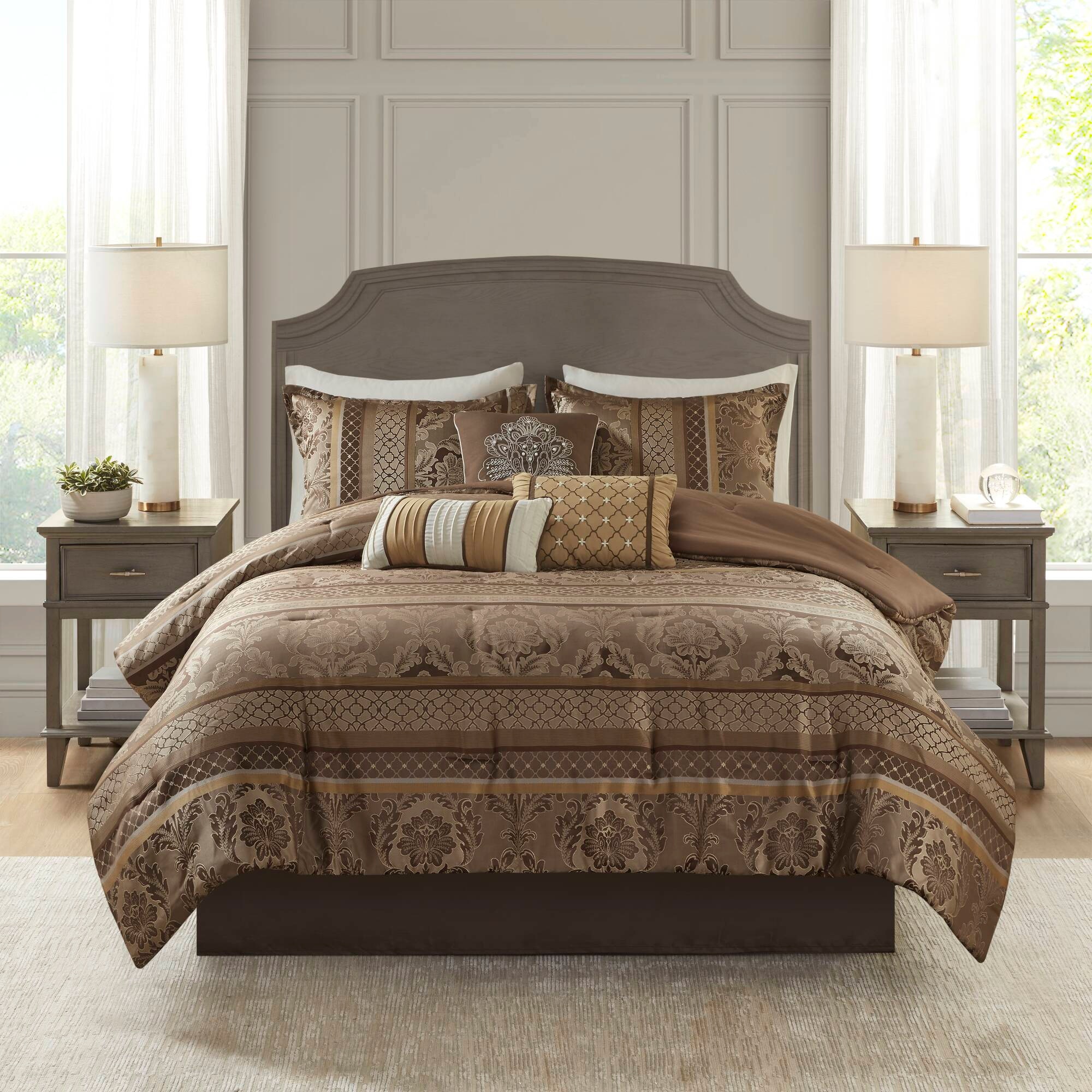 Hampton Hill Bedding Bellagio 7 Piece Jacquard Comforter Set MP10-4535