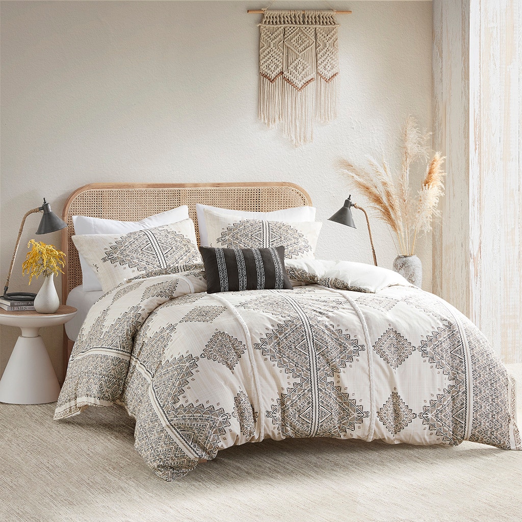 Hampton Hill Bedding Ibiza 4 Piece Printed Duvet Cover Set with Throw Pillow MP12-8340