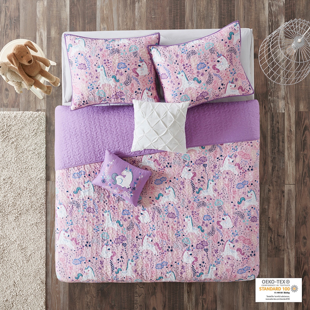 Hampton Hill Bedding Lola Unicorn Reversible Cotton Quilt Set with Throw Pillows UHK13-0103