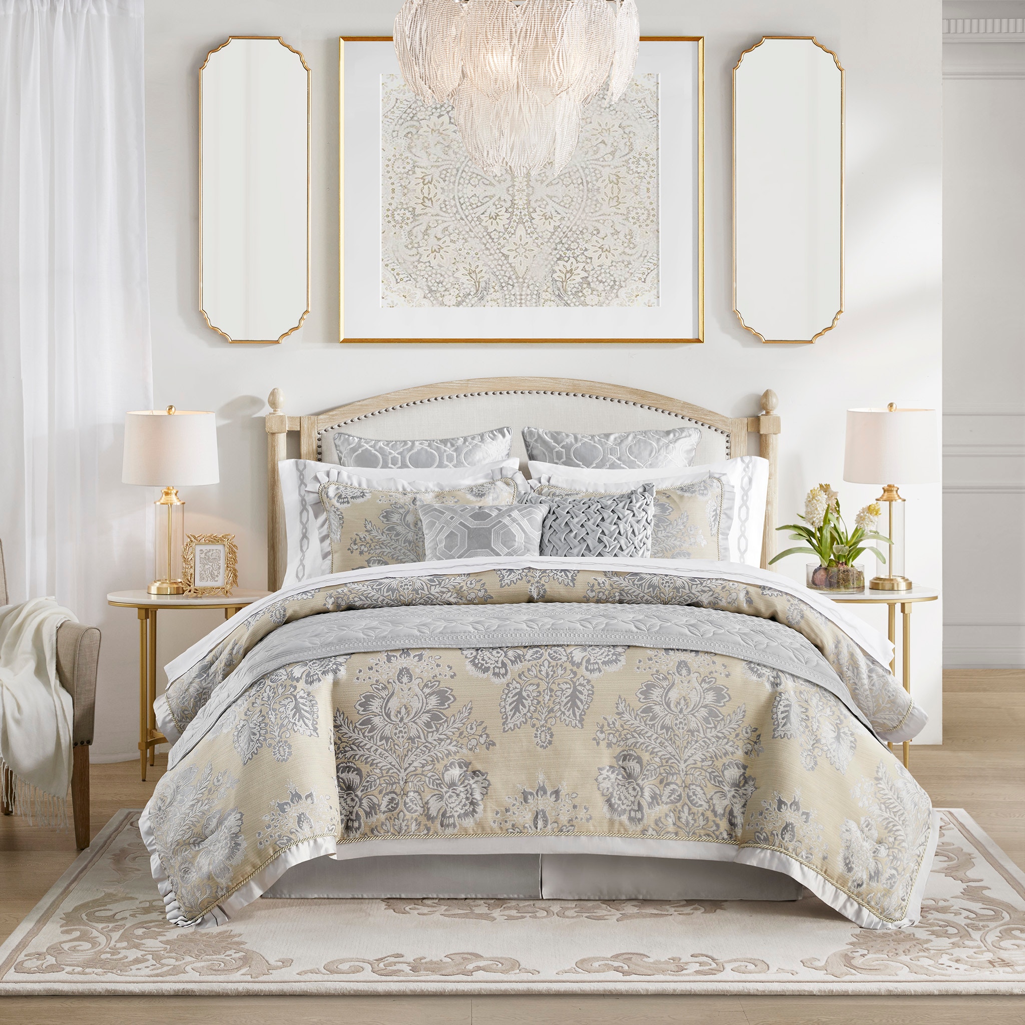 Hampton Hill Bedding Loretta 4 Piece Comforter Set CCL10-0009