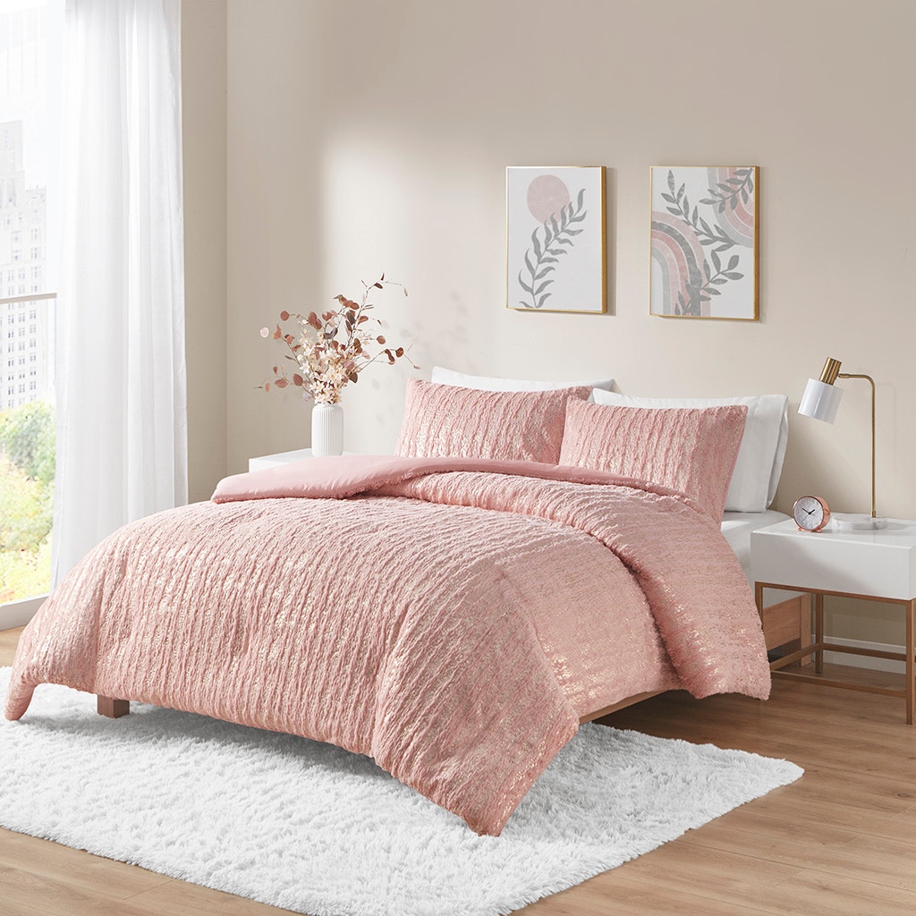 Hampton Hill Bedding Naomi Metallic Print Faux Fur Comforter Set ID10-2251