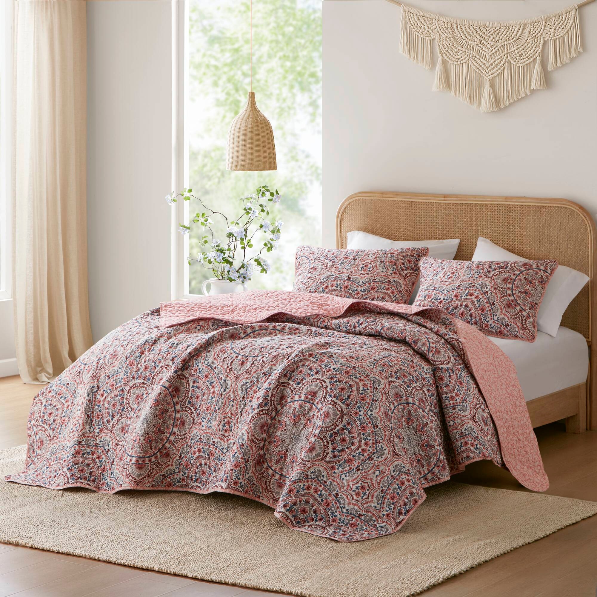 Hampton Hill Bedding Valerie Boho Reversible Quilt AM14-0598