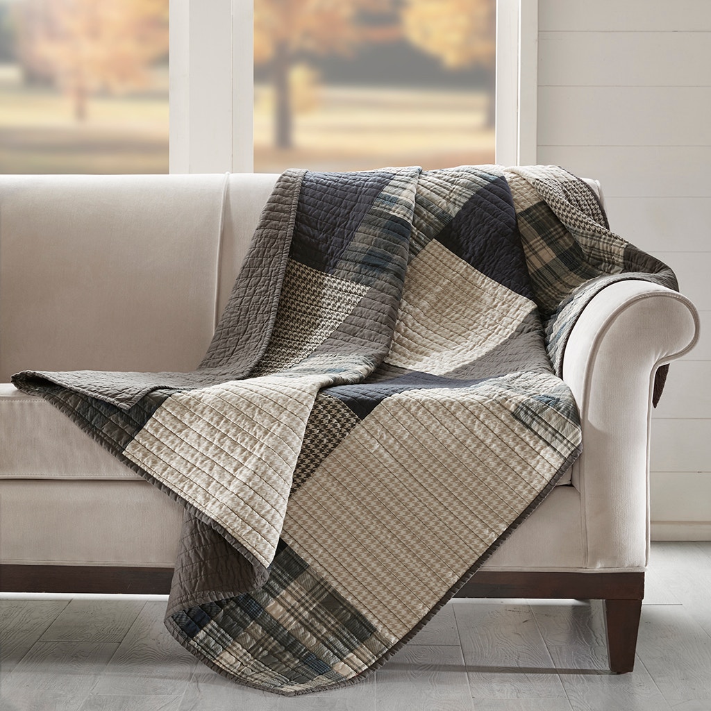 Hampton Hill Bedding Winter Hills Quilted Throw WR50-1786
