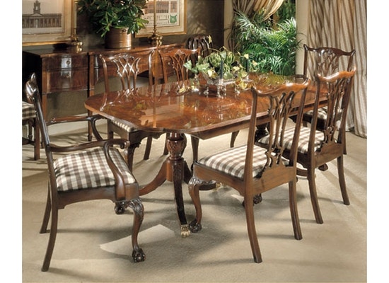 Karges Furniture Duncan Phyfe Dining Table with Mahogany Border K225
