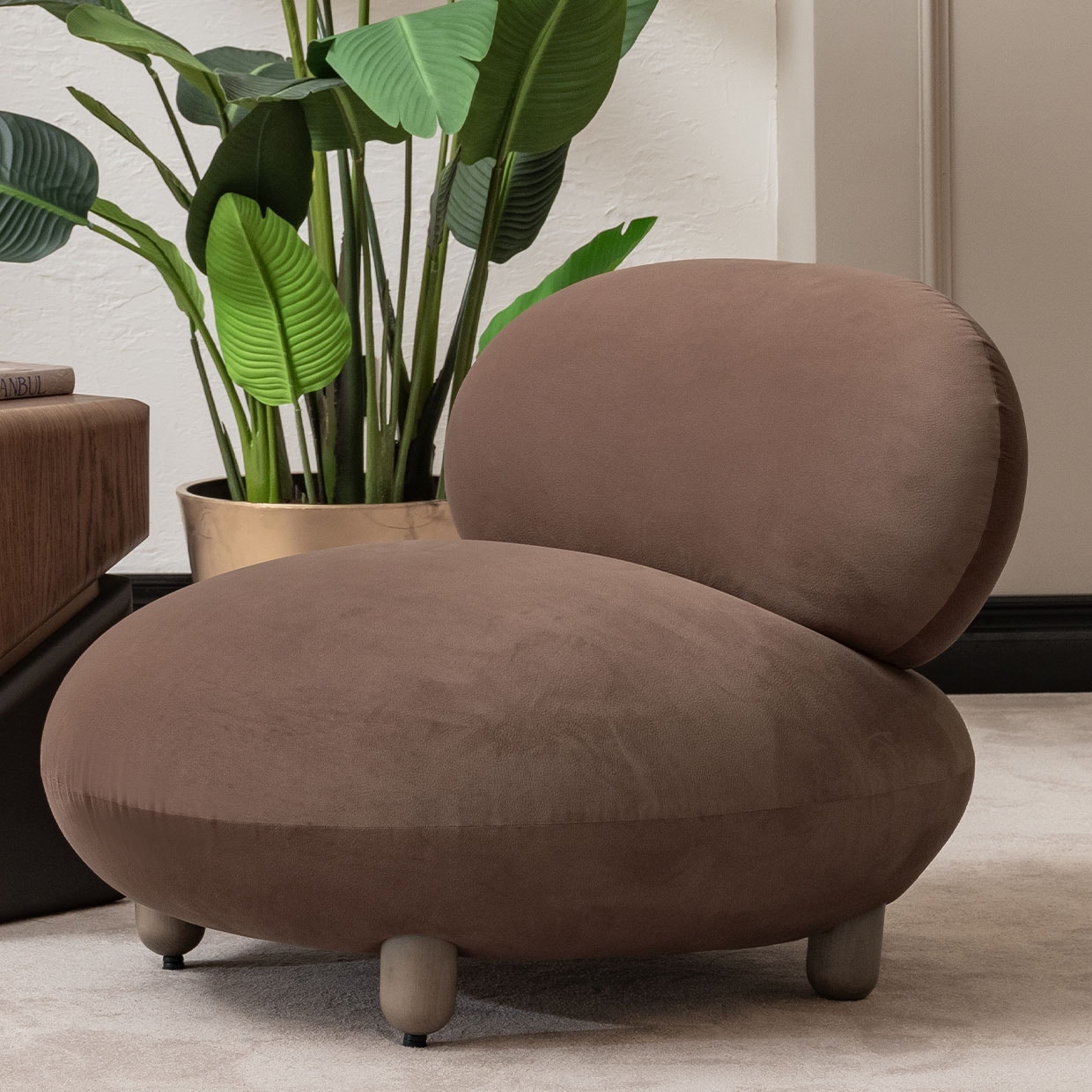 Michael Amini Furniture Accent Chair Saddle Brown LFR-BSTL834-SDL-226