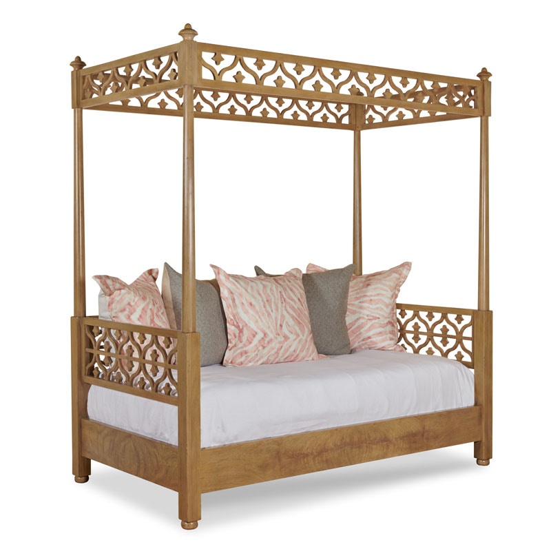 Woodbridge Poppy Day Bed CK802-17