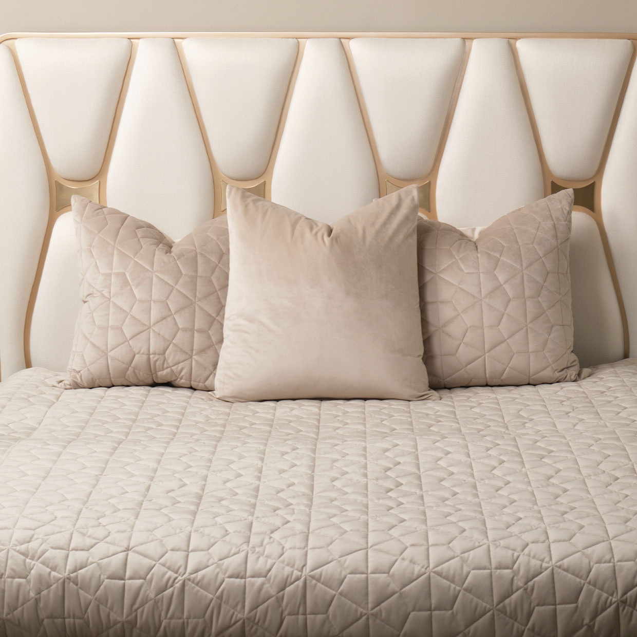 Michael Amini Furniture 3pc Queen Quilt Set Mushroom BCS-QQT3-CRMWL-MSH