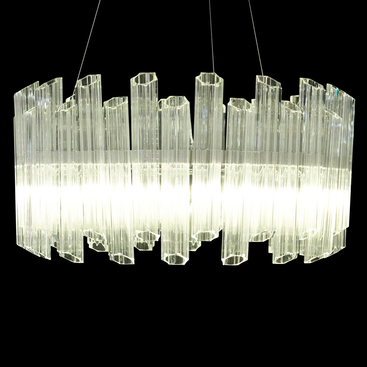 Michael Amini Furniture Octavious8 Light Chandelier LT-CH962-8CLR
