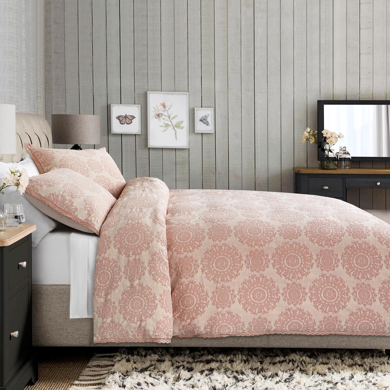 Michael Amini Furniture 2pc Twin Duvet Set Quartz BCS-TD02-MCKNLY-QTZ