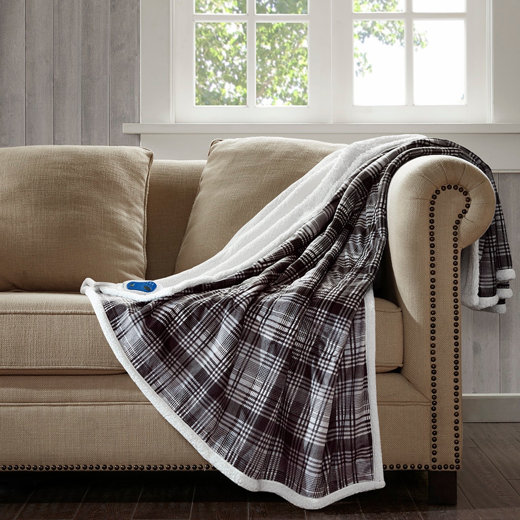 Hampton Hill Bedding Tasha Oversized Mink to Berber Heated Throw WR54-1894