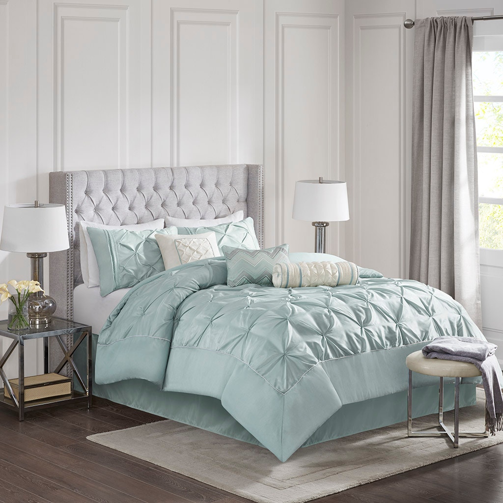 Hampton Hill Bedding Laurel 7 Piece Tufted Comforter Set MP10-639