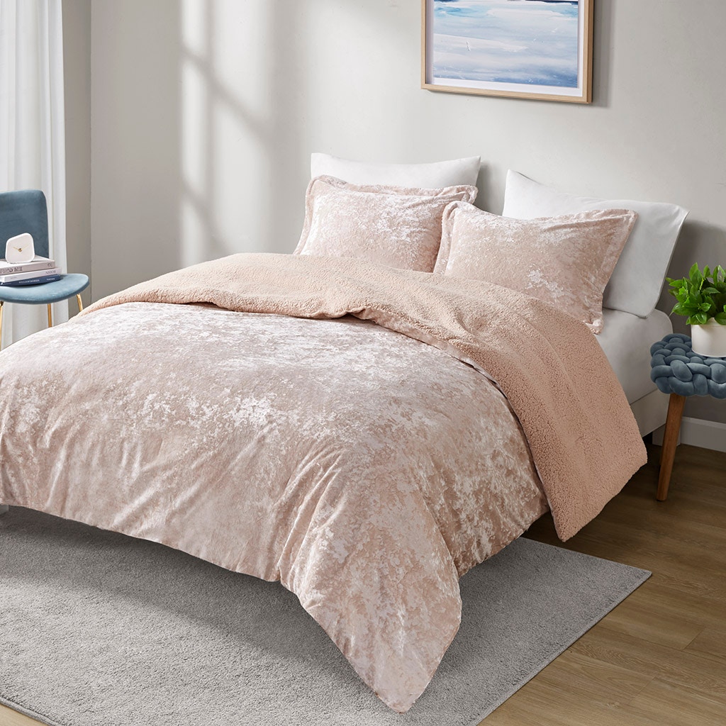 Hampton Hill Bedding Mira Crushed Velvet Sherpa Reversible Comforter Set ID10-2266