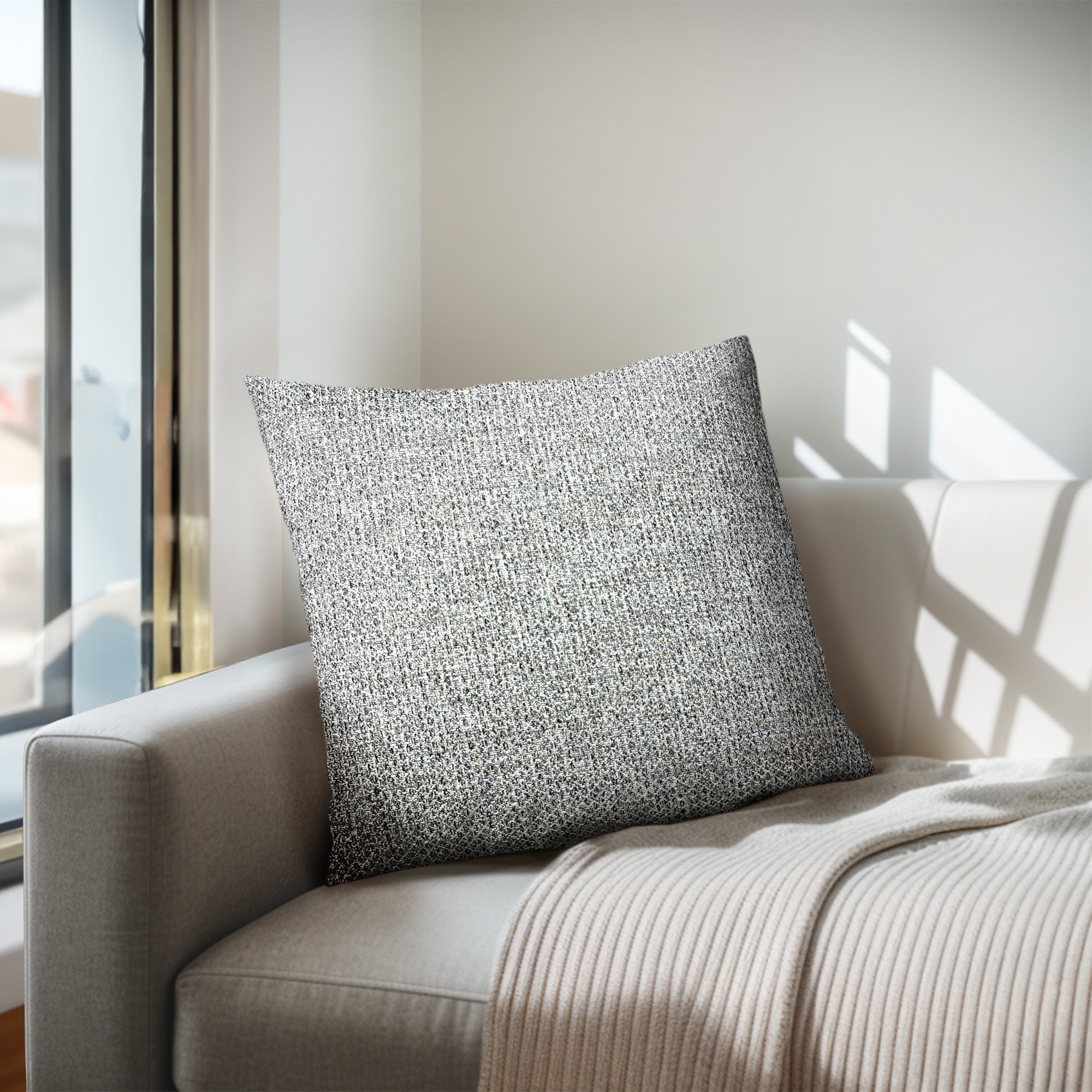 Hampton Hill Bedding Zoe Solid Square Pillow CH30-0039