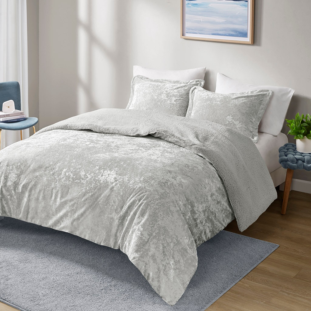 Hampton Hill Bedding Mira Crushed Velvet Sherpa Reversible Comforter Set ID10-2263