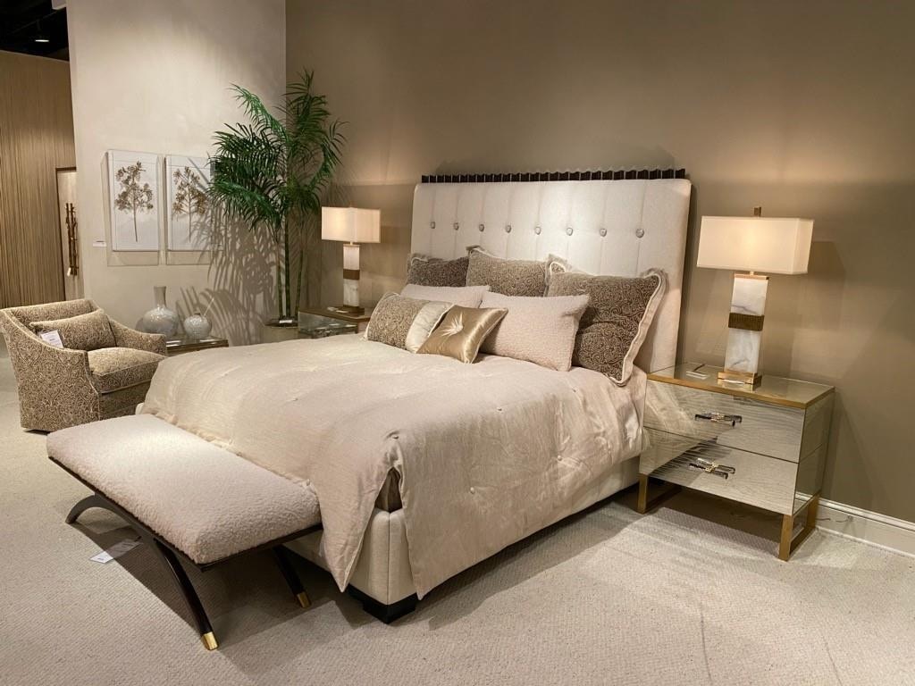 John Richard EUR-06-0041 Bedroom Horizon King Bed