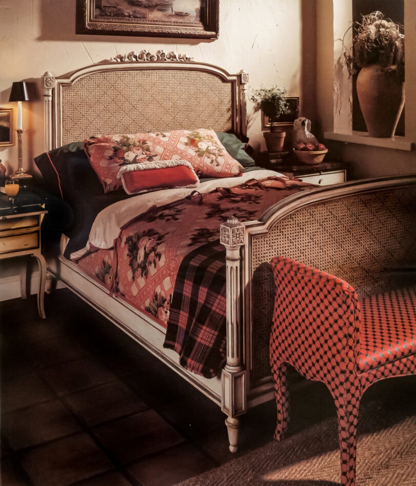 Karges Furniture 317 Bedroom Louis XVI Queen Bed