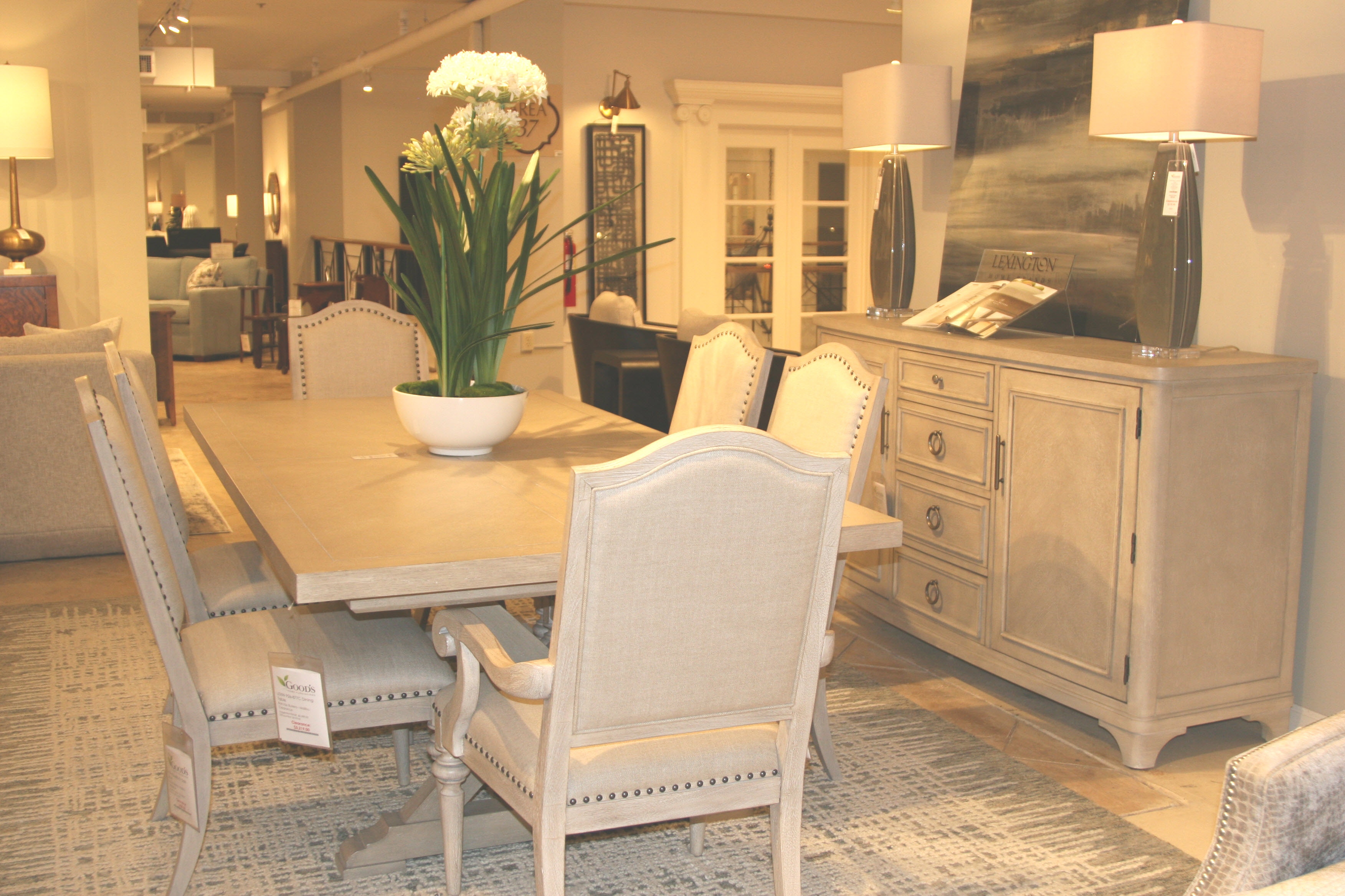 Barclay Butera by Lexington 8-Piece Dining Set Malibu Dining Group