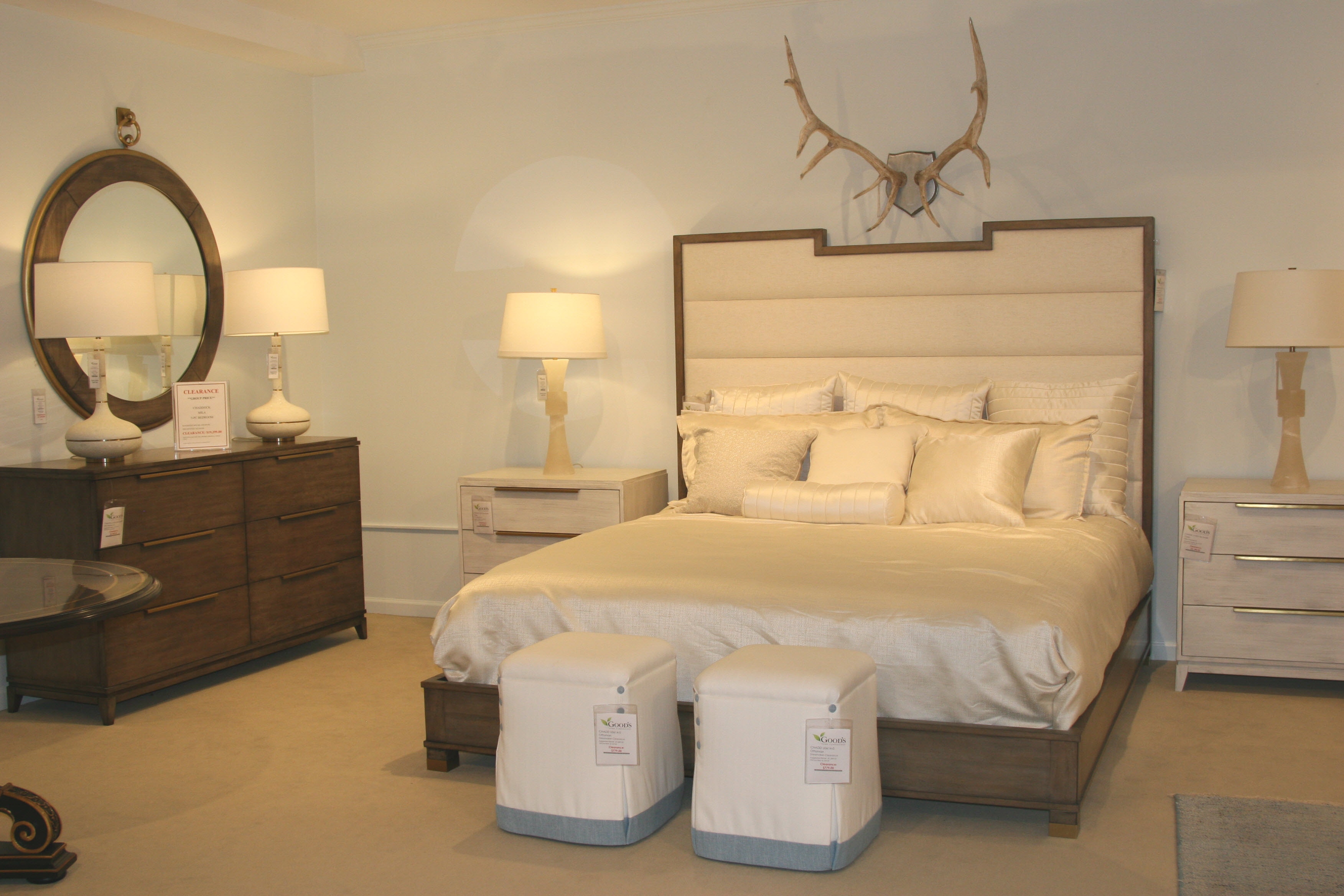 Chaddock Furniture 5-Piece Bedroom Set Mila Bedroom Group