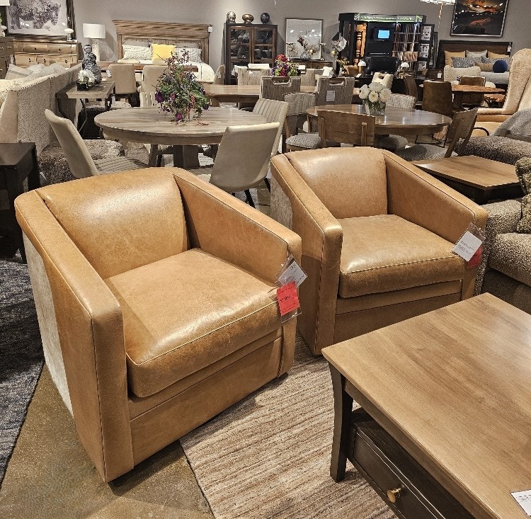  Set of 2 Swivel Chairs 6834