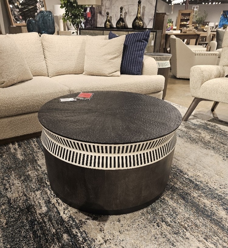  Cocktail Table 6880