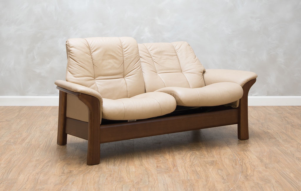 Stressless By Ekornes Living Room Buckingham Lowback Loveseat 532121 Stressless By Ekornes Buckingham Lowback Loveseat 532121