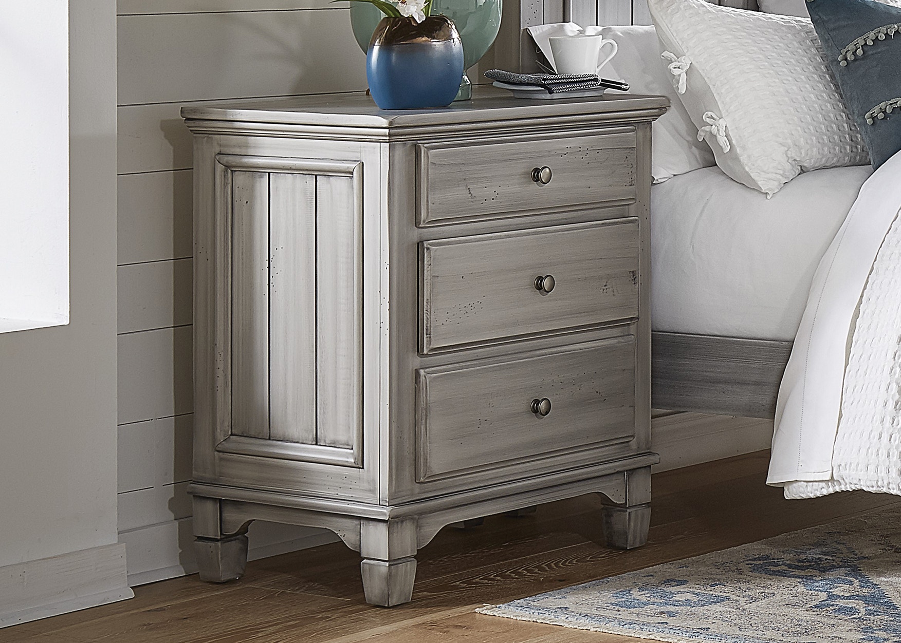Daniel's Amish Bedroom BLUE RIDGE NIGHTSTAND 18786 Kittle's Furniture Indiana