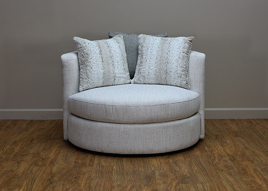 Thomasville round swivel discount chair