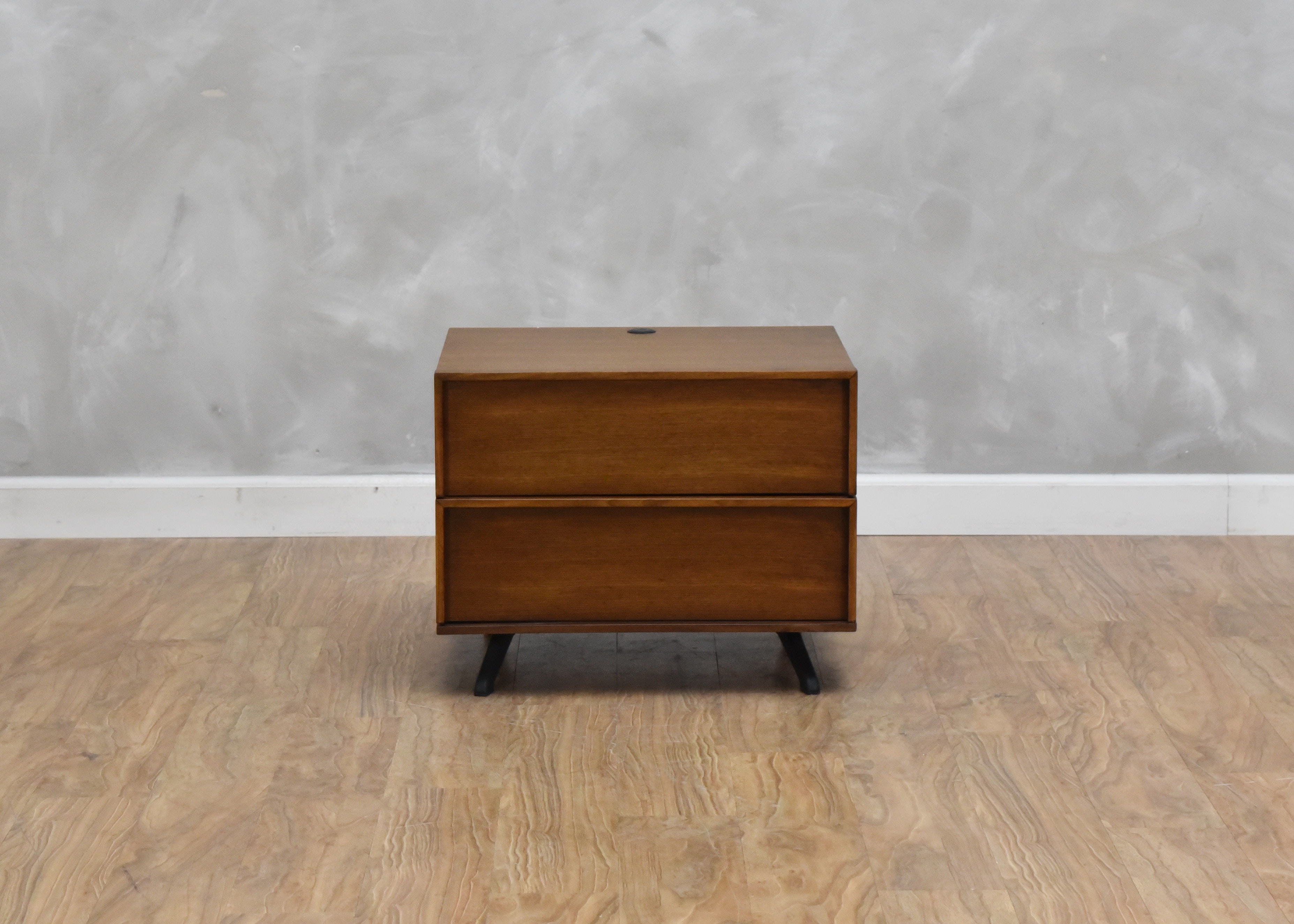 Palliser Bedroom Kamden Nightstand 3697 Kittle S Furniture Indiana