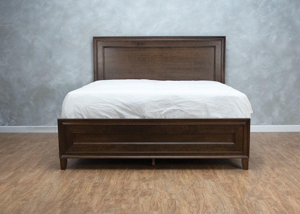 Daniel S Amish Bedroom Summerville King Panel Bed 75250k