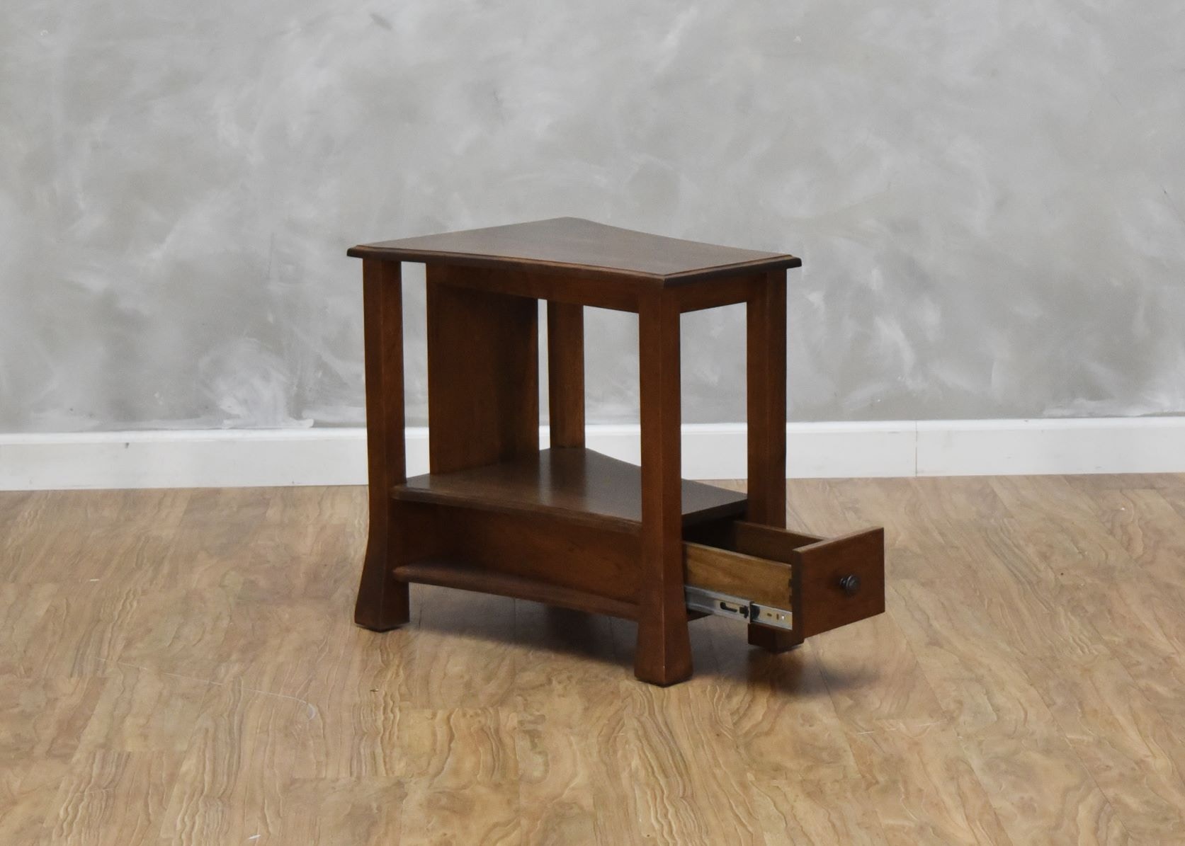 willow 4 legs end table with storage